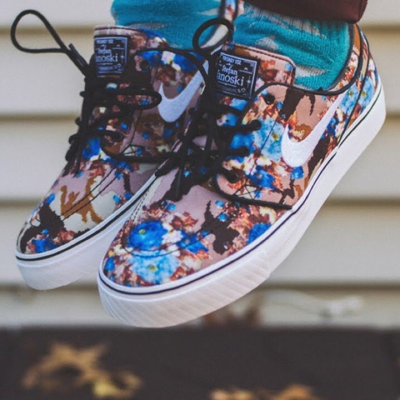 Nike Shoes - Nike Stefan Janoski Blue Digi Floral 5.5